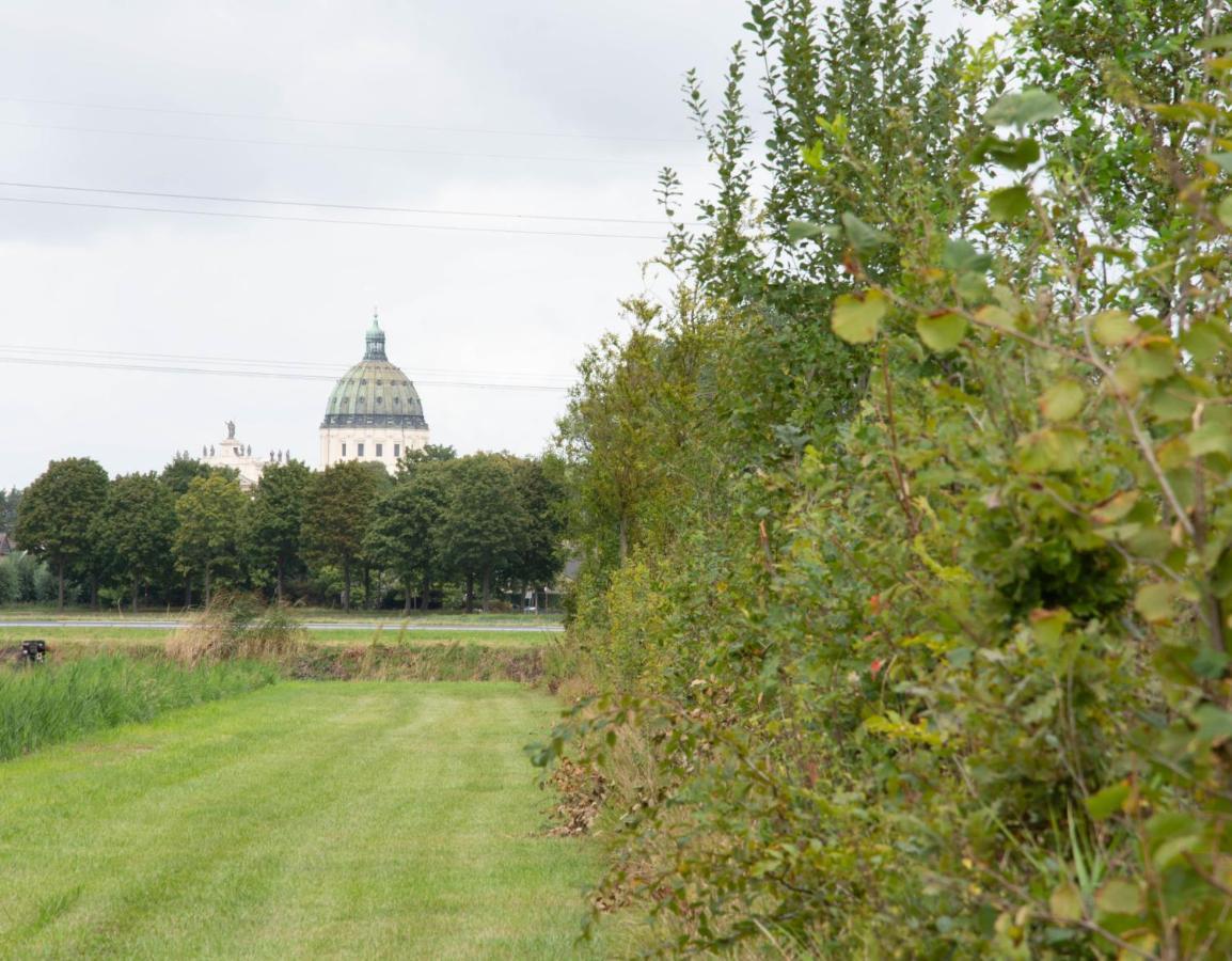 Antonius Hoeve Chalets Oudenbosch Buitenkant foto